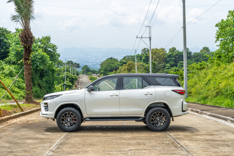 Fortuner GR-S
