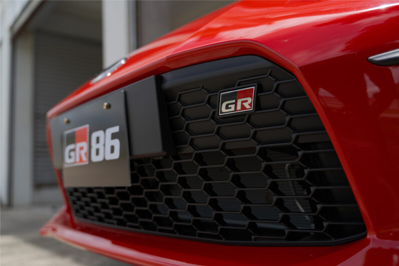GR 86